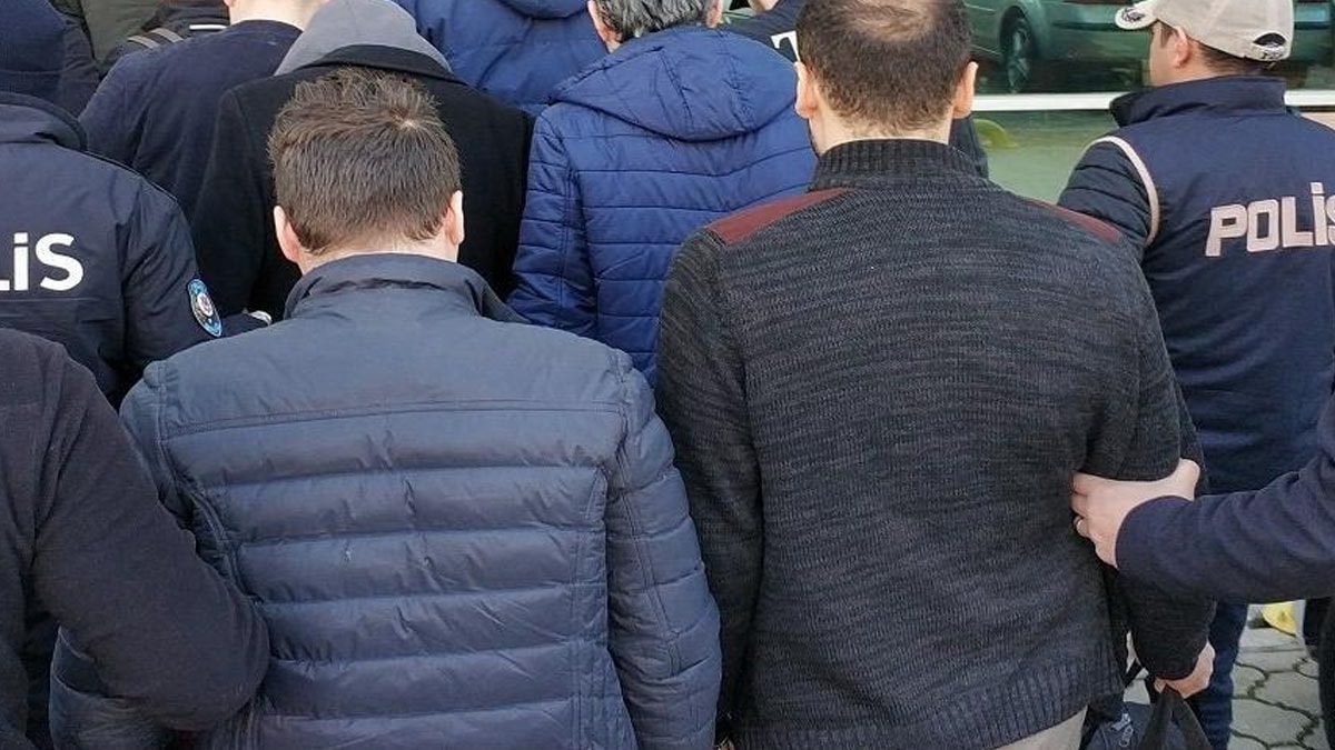 Silahlı saldırı hazırlığında yakalandılar