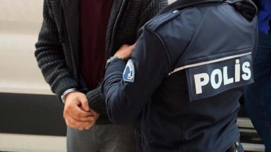 Sokakta tanımadığı bir kadına saldırıp, Allah'a ve Atatürk'e hakaret etti
