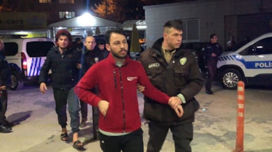 Bursa'da baskın yapılan evde 31 kaçak göçmen yakalandı