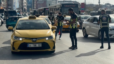 Kadıköy'de taksi denetimi: 12 şoföre ceza kesildi
