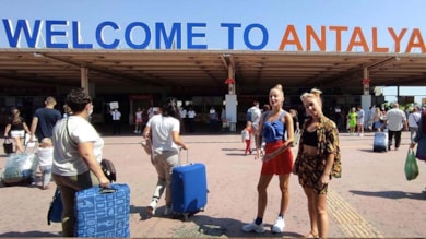 Antalya'ya gelen turist sayısı 15 milyonu geçti