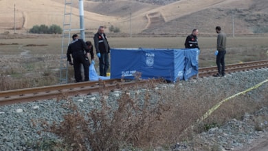 Tokat'ta trenin çarptığı kişi öldü