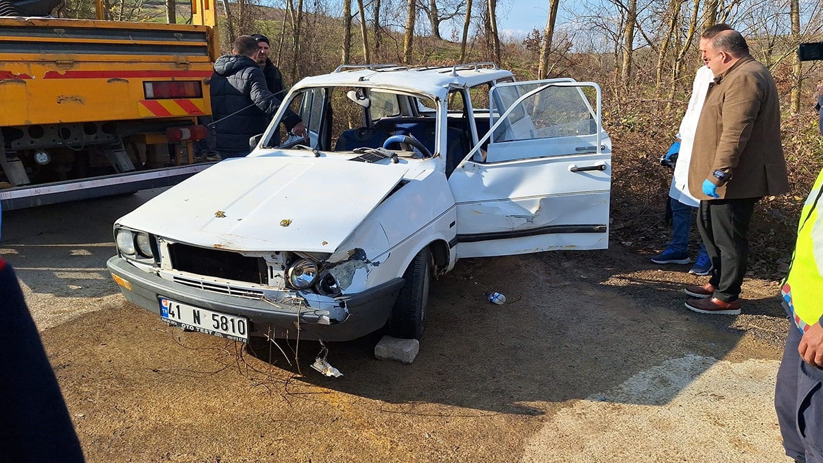 2 gündür haber alınamıyordu, dere yatağına düşen aracında ölü bulundu