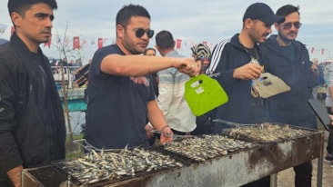 Orduda Hamsi Festivali: 7 ton pişirilip ikram edildi