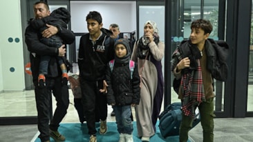Gazze'den tahliye edilen Türkler İstanbul'da