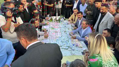 Tıvorlu İsmail'in oğlu evlendi, düğünde 6 milyonluk takı takıldı