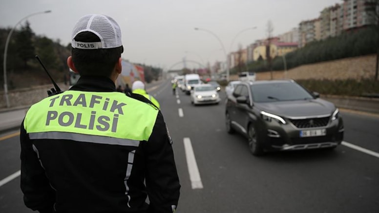 Papa için İstanbul'da bu yollar trafiğe kapatıldı
