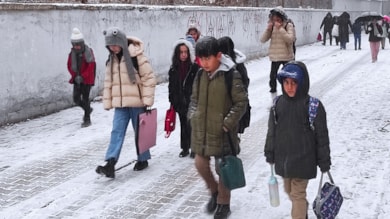Van'ın 3 ilçesinde eğitime 'kar' engeli