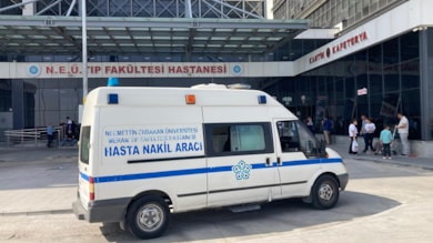 Konya'da polise bıçaklı saldırı! Polis memurunun durumu ağır