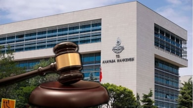 Anayasa Mahkemesi, 5 siyasi parti hakkında suç duyurusunda bulundu