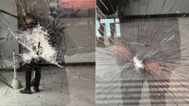 AKP İlçe Başkanlığı'na saldırı! Kaldırım taşlarıyla hedef aldılar