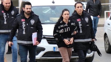Tartıştığı birlikte yaşadığı erkeği öldürdü