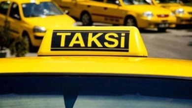 İstanbul'da taksilerin rengi değişiyor: 5 renk için oy atılacak