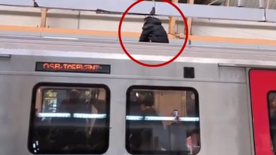 Metronun üzerine çıktı, seferler durdu