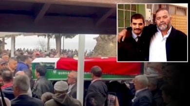 Sinan Ateş'in babası oğlunun yanına defnedildi