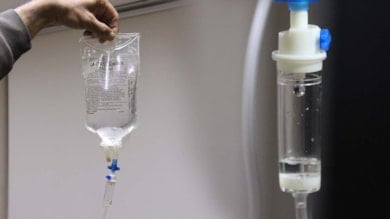 Damar yolu ile verilen serumda mikroplastik çıktı