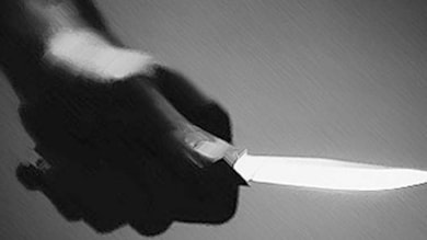 Tartıştığı babası evden kovunca kardeşini bıçakla rehin aldı