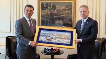 İstanbul Valisi Gül, İBB Başkanı İmamoğlu'nu ziyaret etti