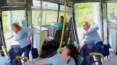 Kapısı açık unutulan otobüsten düşen kadından acı haber