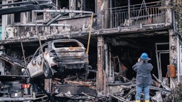 Düsseldorf'ta çıkan yangında 3 kişi hayatını kaybetti