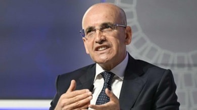 Bakan Şimşek: Vergi paketinde dar gelirliye yönelik hüküm yok