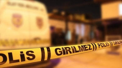 Üç çocuğunun gözü önünde eşini öldürüp, intihar etti