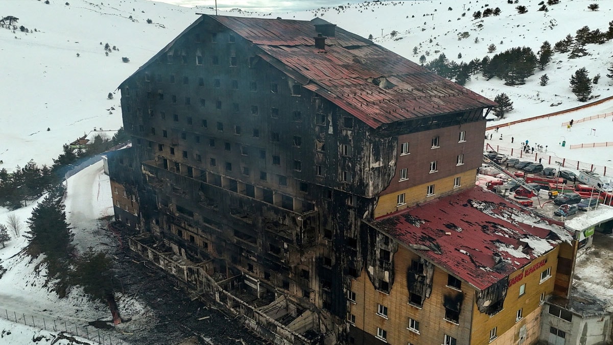 Otel yangınında hayatını kaybedenlerin isimleri açıklandı
