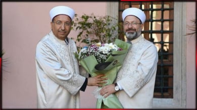 Bayrak değişti, gelenek sürdü: Diyanet yine Atatürk’ü anmadı