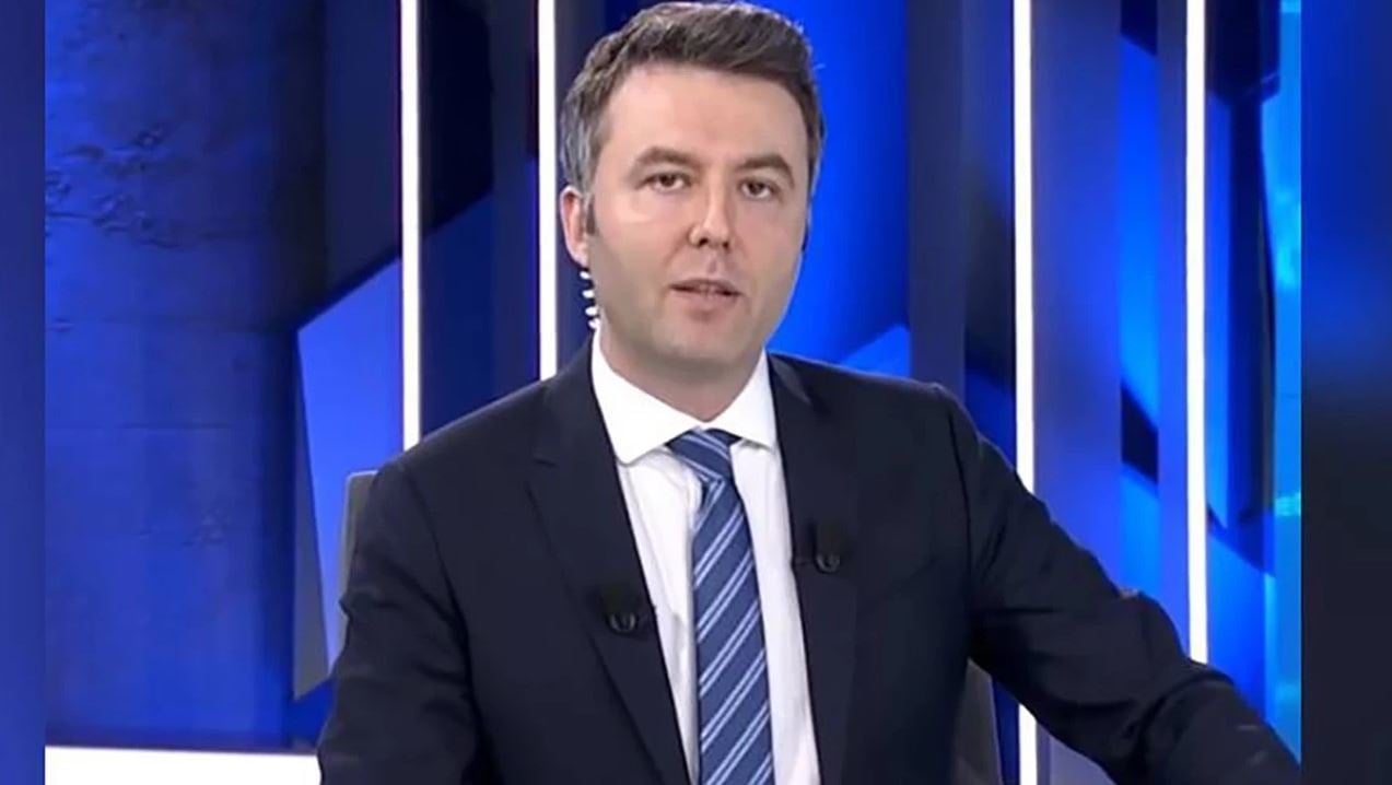 Mehmet Akif Ersoy'la grup sex yaptıklarını itiraf etti