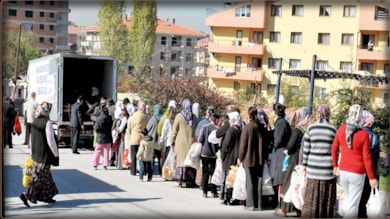 İktidar derin yoksulluğu gizlemek için 3 ayda 50 milyar lira harcadı