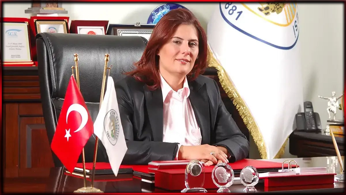 Özlem Çerçioğlu CHP'den istifa etti