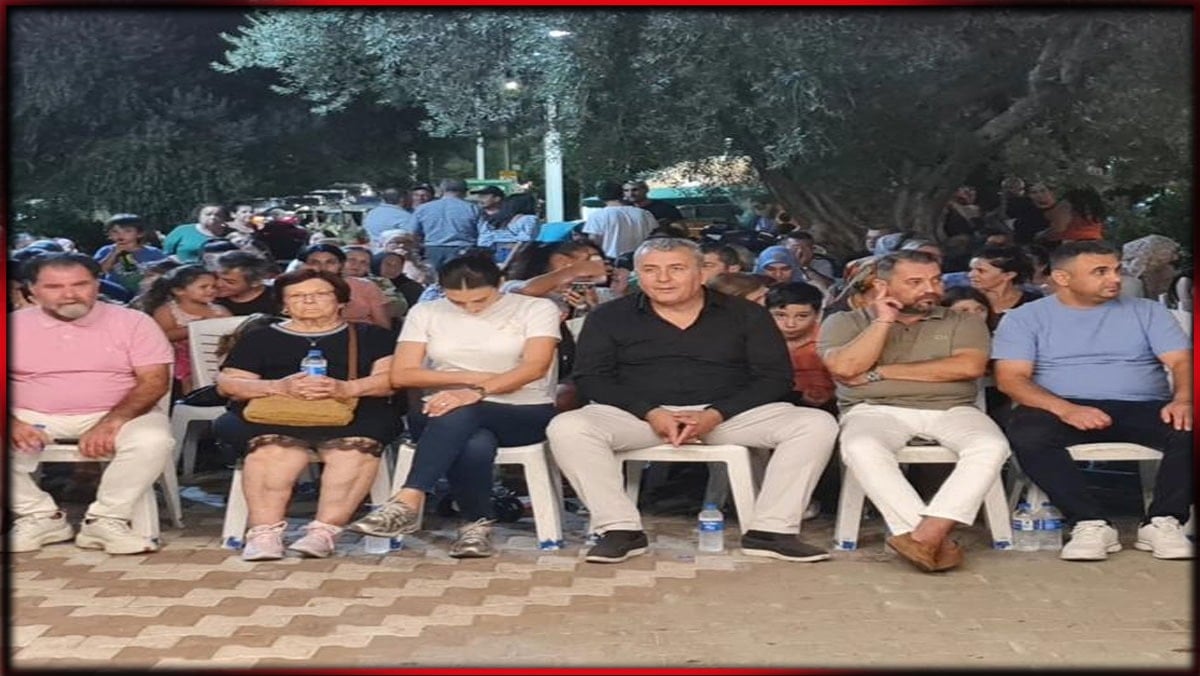 Vatandaş, AKP'ye geçen meclis üyelerinin yüzüne tükürdü