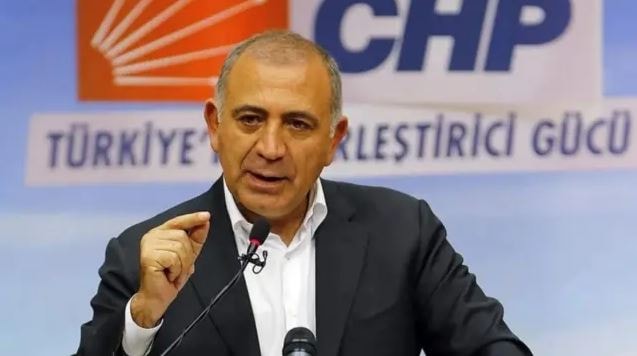 CHP'de kurultaya rağmen Gürsel Tekin krizi bitmeyecek