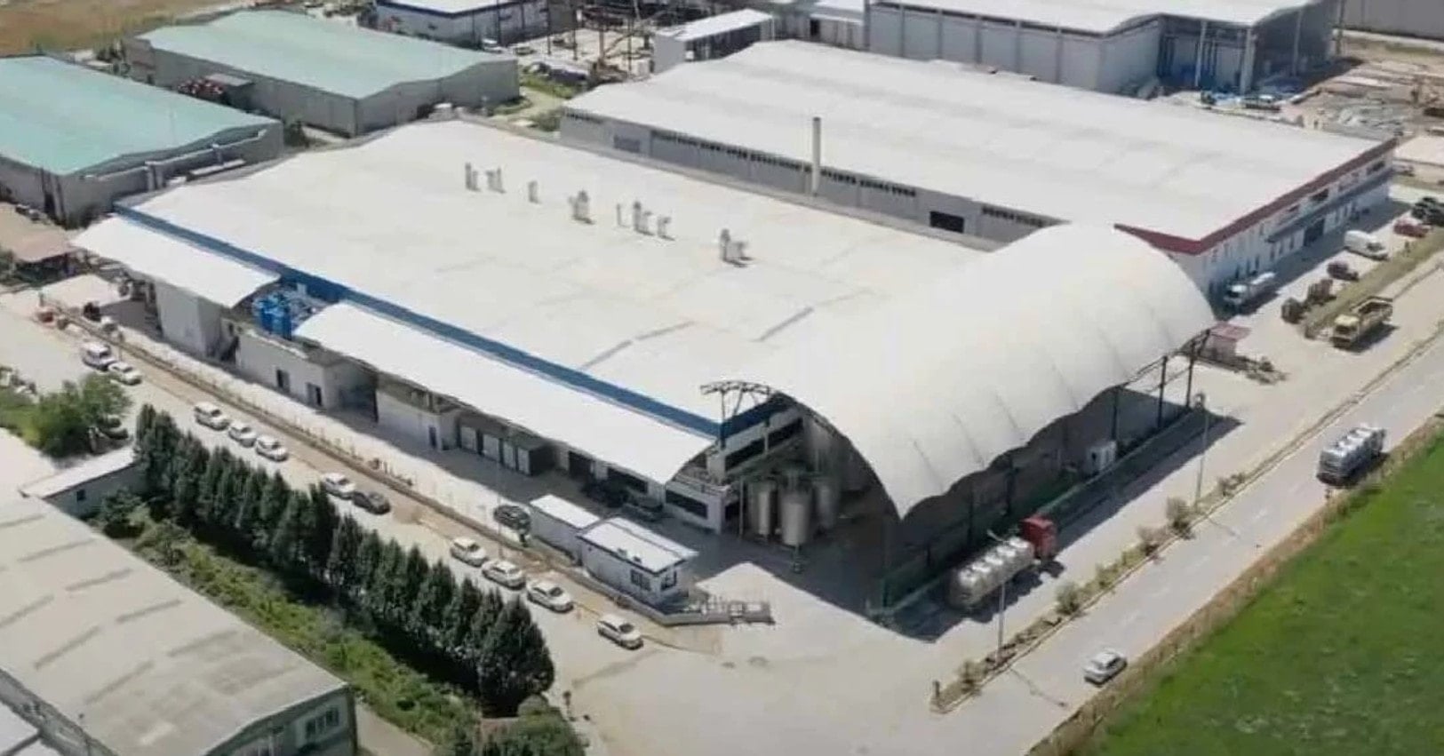 Süt ve peynir devi iflasın pençesine düştü