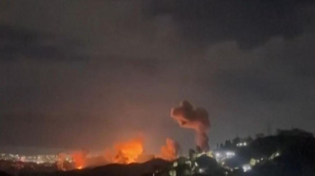 ABD Venezuela'ya resmen saldırdı! Maduro ve eşi kaçırıldı