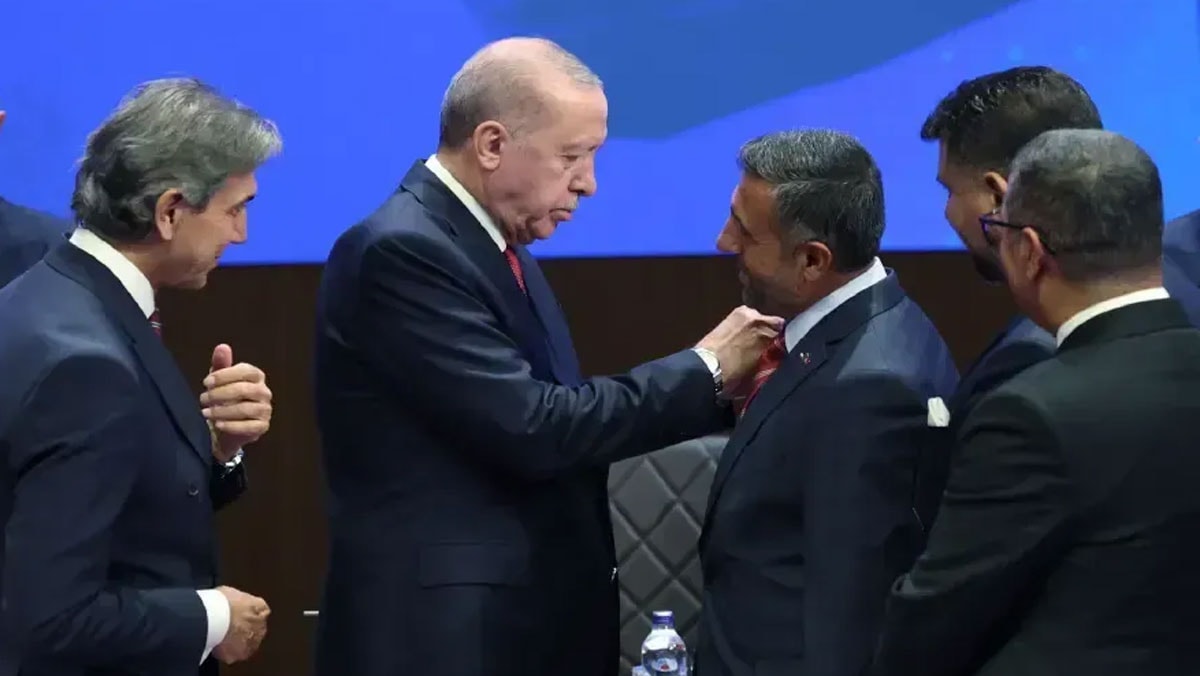 AKP'nin iki sayfalık transfer listesi ortaya çıktı: 4 vekil daha yolda