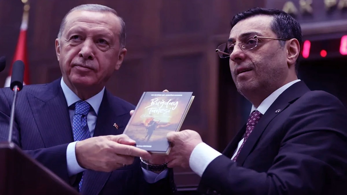 'Reis partiyi kapatsa daha çok oy alır’ demişti: AKP’li vekilin 'kulağı çekildi'