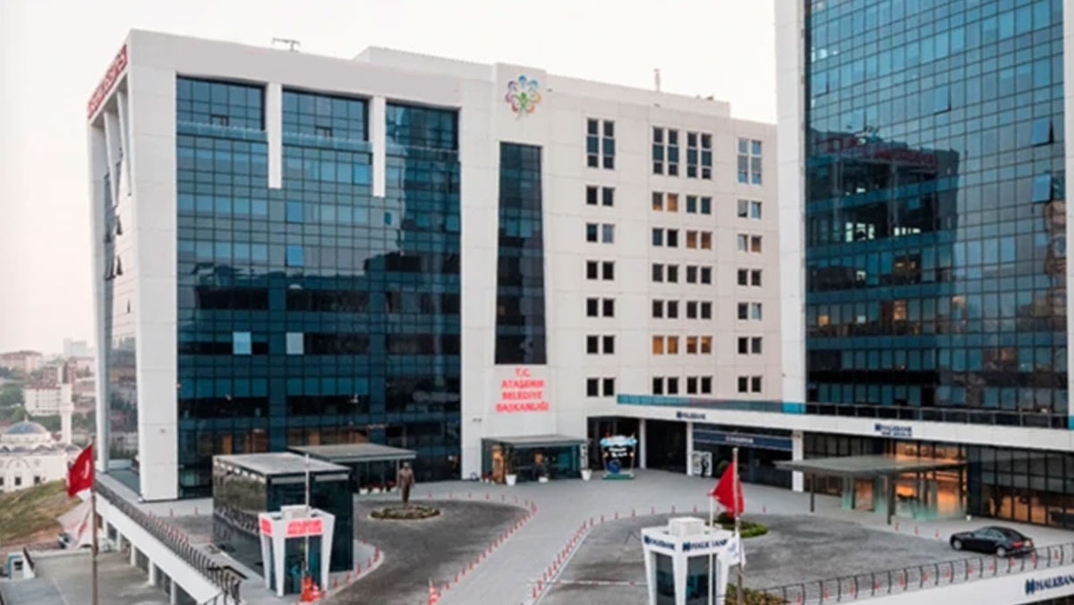 Başkan tutuklandı, vekili tutuklandı, belediye AKP’ye geçti