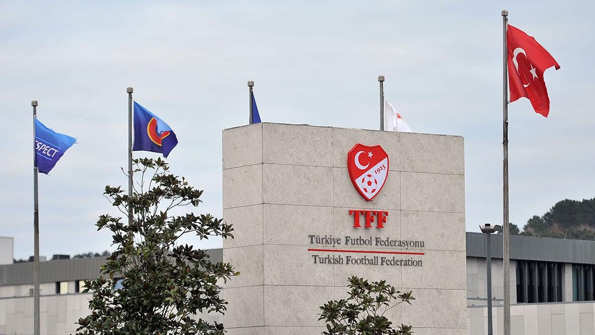 TFF'de olağanüstü toplantı: İstifa mı, devam mı?