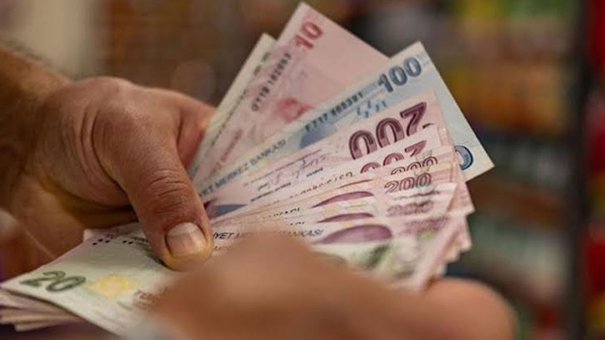 AYM’den dikkat çeken emekli ikramiyesi kararı