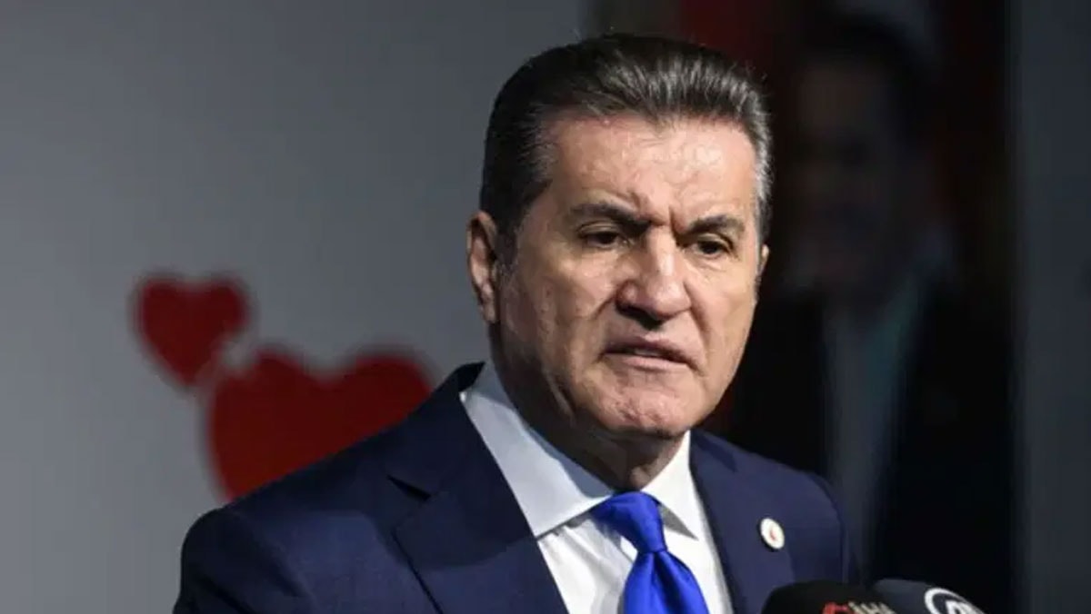 Eski eşi ve iki oğlu hakkında gözaltı kararı verilen Mustafa Sarıgül'den ilk açıklama
