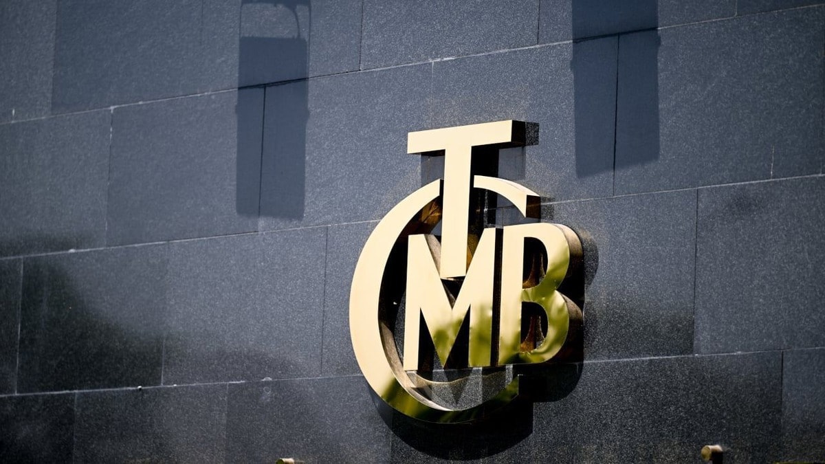Merkez Bankası faiz kararını bugün açıklıyor: Emekli ve memur maaşları nasıl etkilenecek?