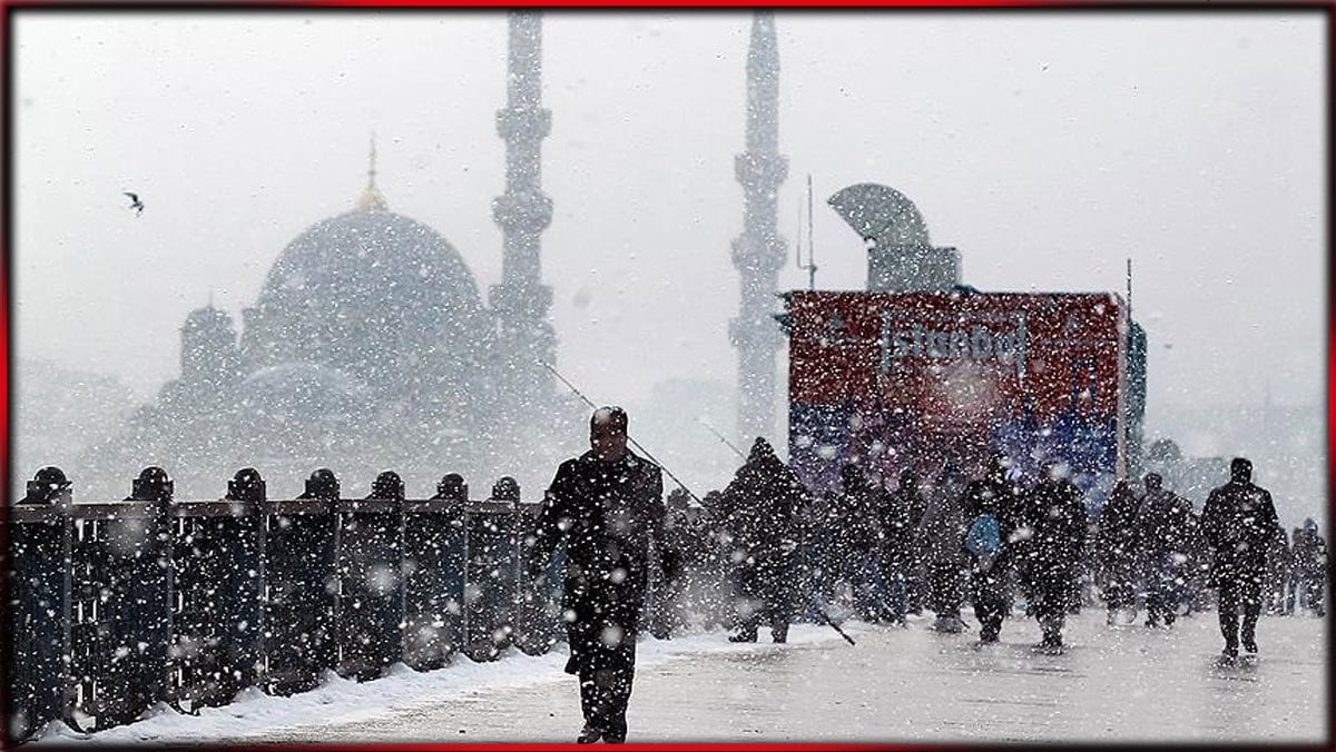 İstanbul'a kar yağışı başladı