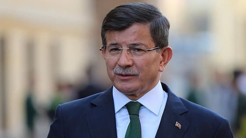 Eski Başbakan maddi sıkıntıda! Ahmet Davutoğlu isyan etti