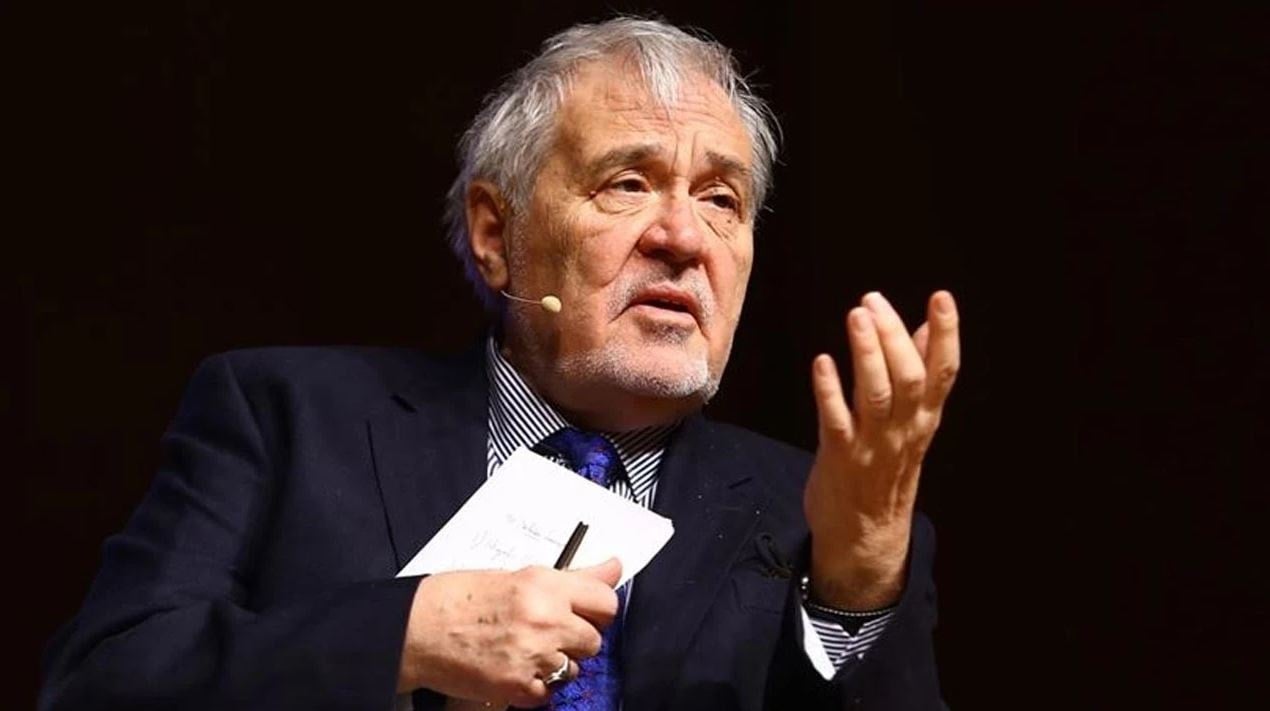 İlber Ortaylı apar topar ameliyata alındı