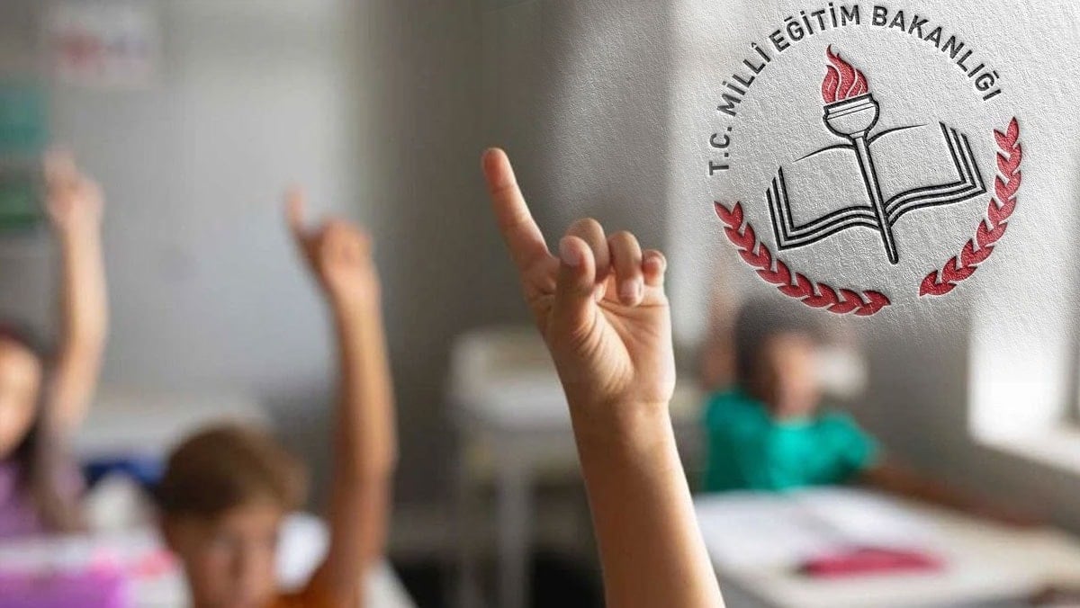 Okullarda ara tatil kaldırılıyor mu? Bakan Tekin'den açıklama geldi