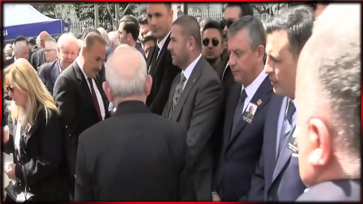 Kılıçdaroğlu, Özgür Özel'i görmezden geldi, elini sıkmadı!