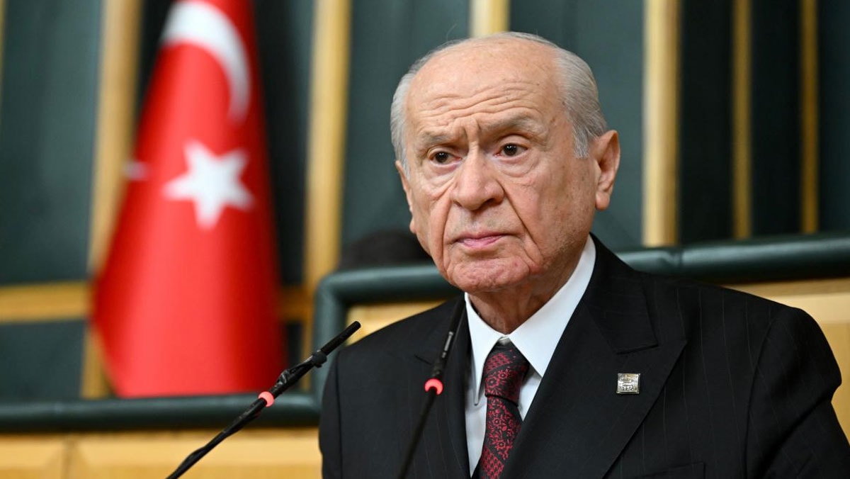 Bahçeli 'hain' ilan ettiği AKP'li vekilden helallik istedi