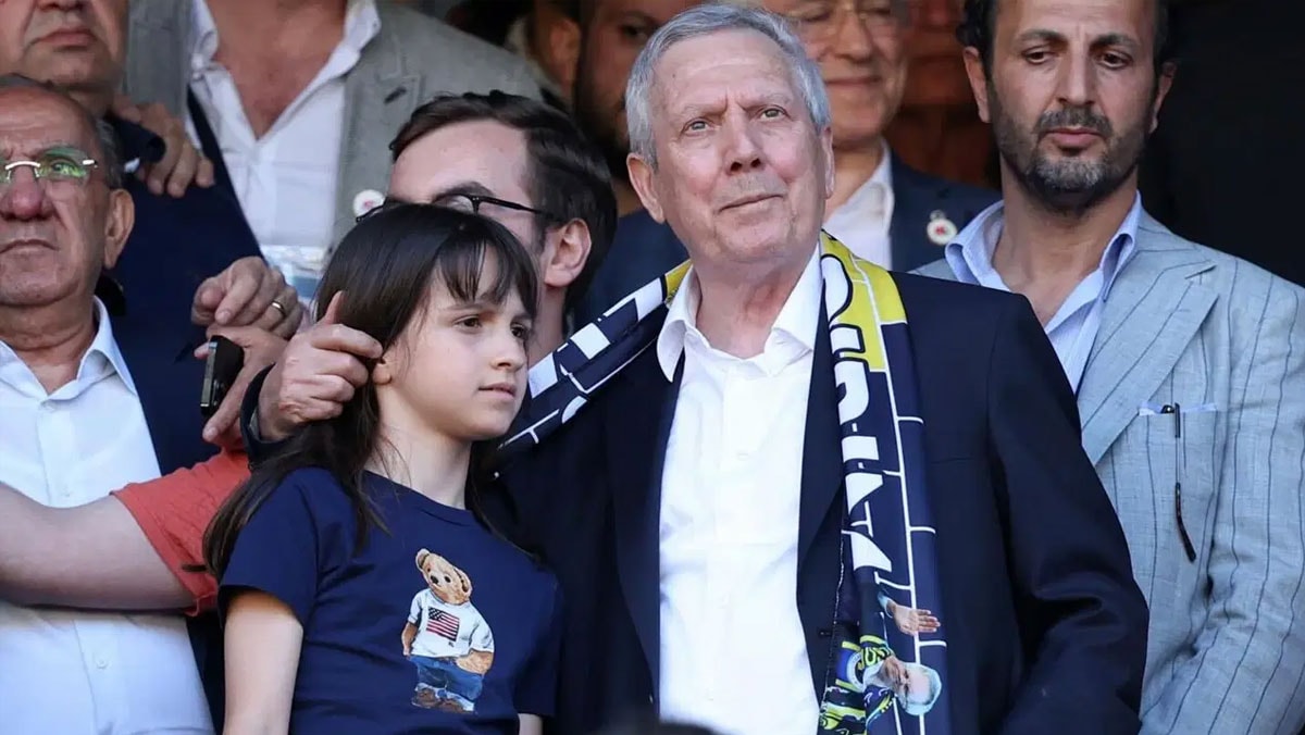 Aziz Yıldırım  'bana zarar veriyor' diyerek kızı Yaz Yıldırım’a yasak koydu