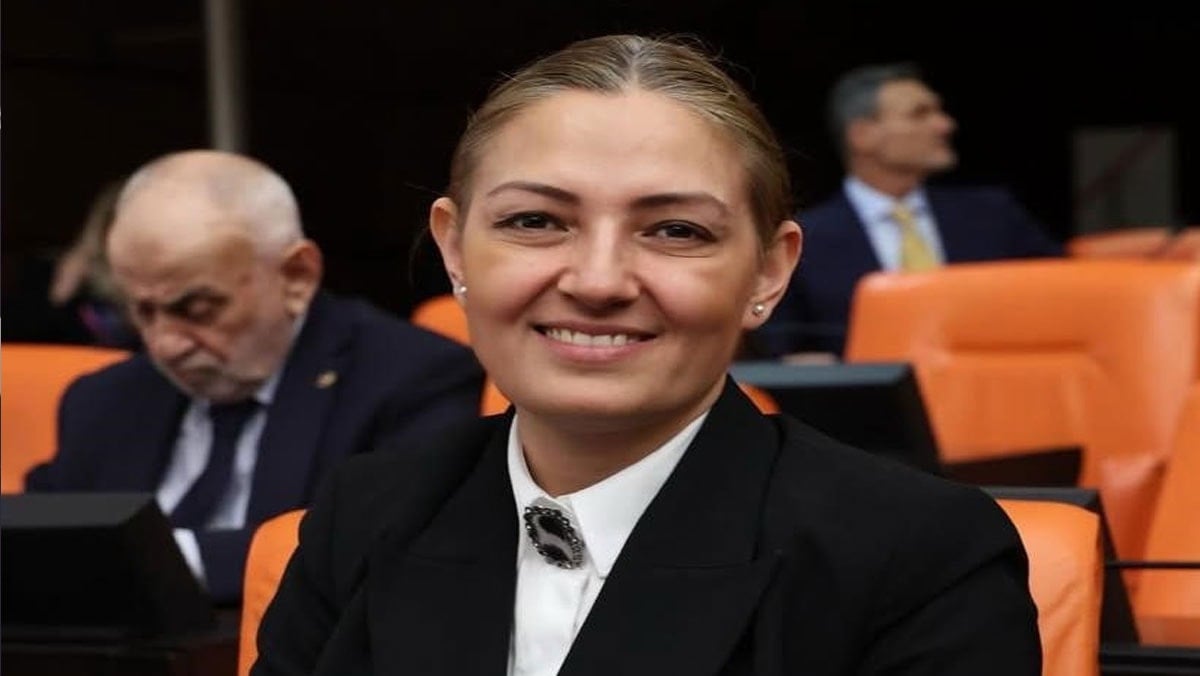Erdoğan'ı överken dozu kaçıran Öncü'ye CHP'li Günaydın dua etti : "Allah akıl fikirversin"
